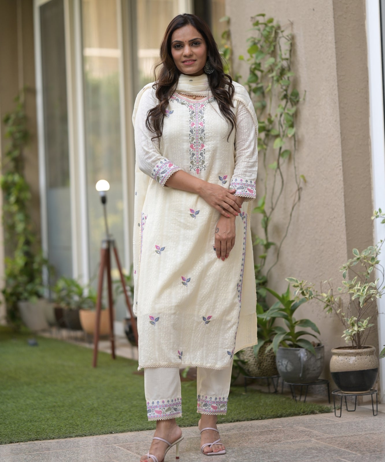 White Suit with Pants in Mul Cotton with Handwork