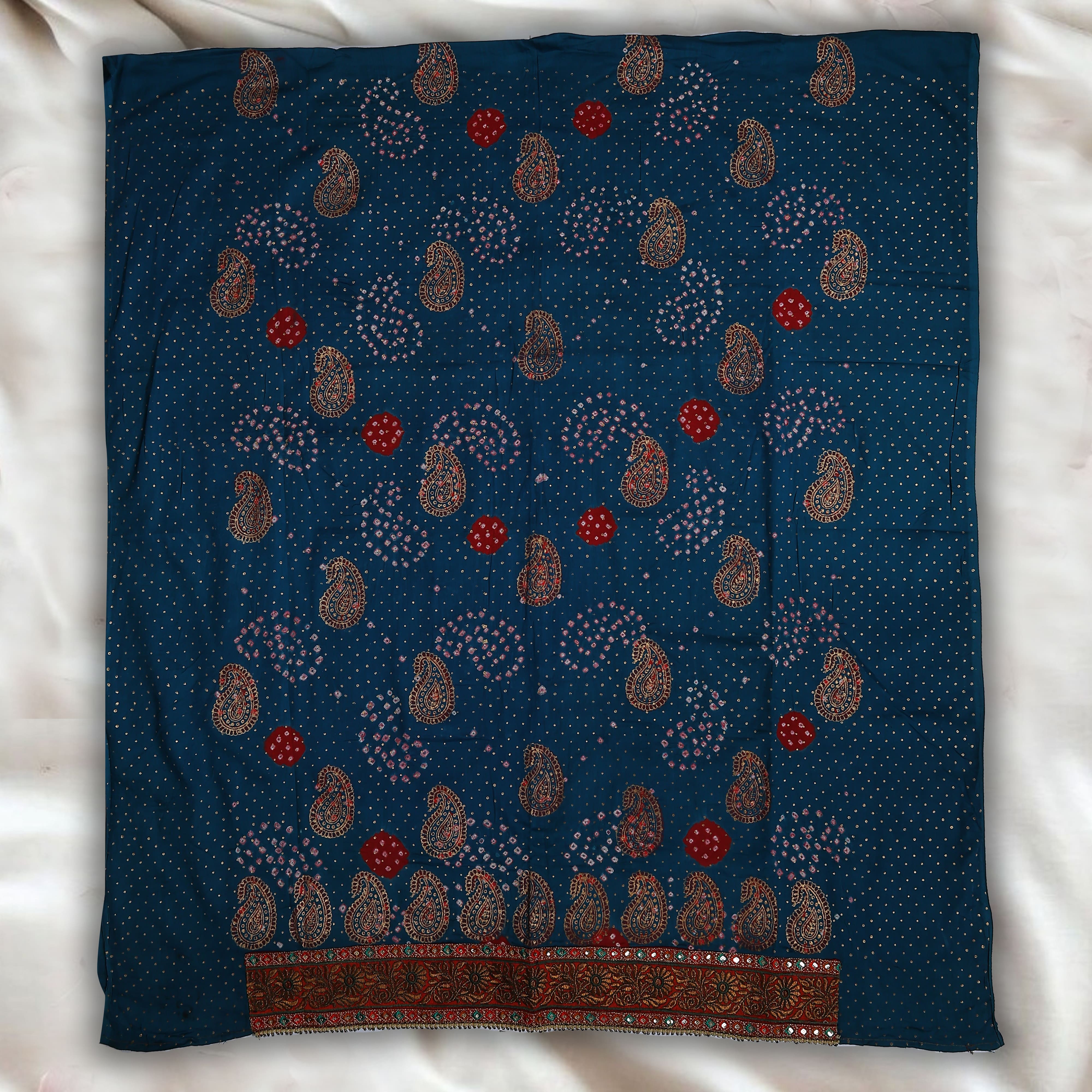 GREEN MAROON UNSTITCHED SUIT IN COTTON FABRIC