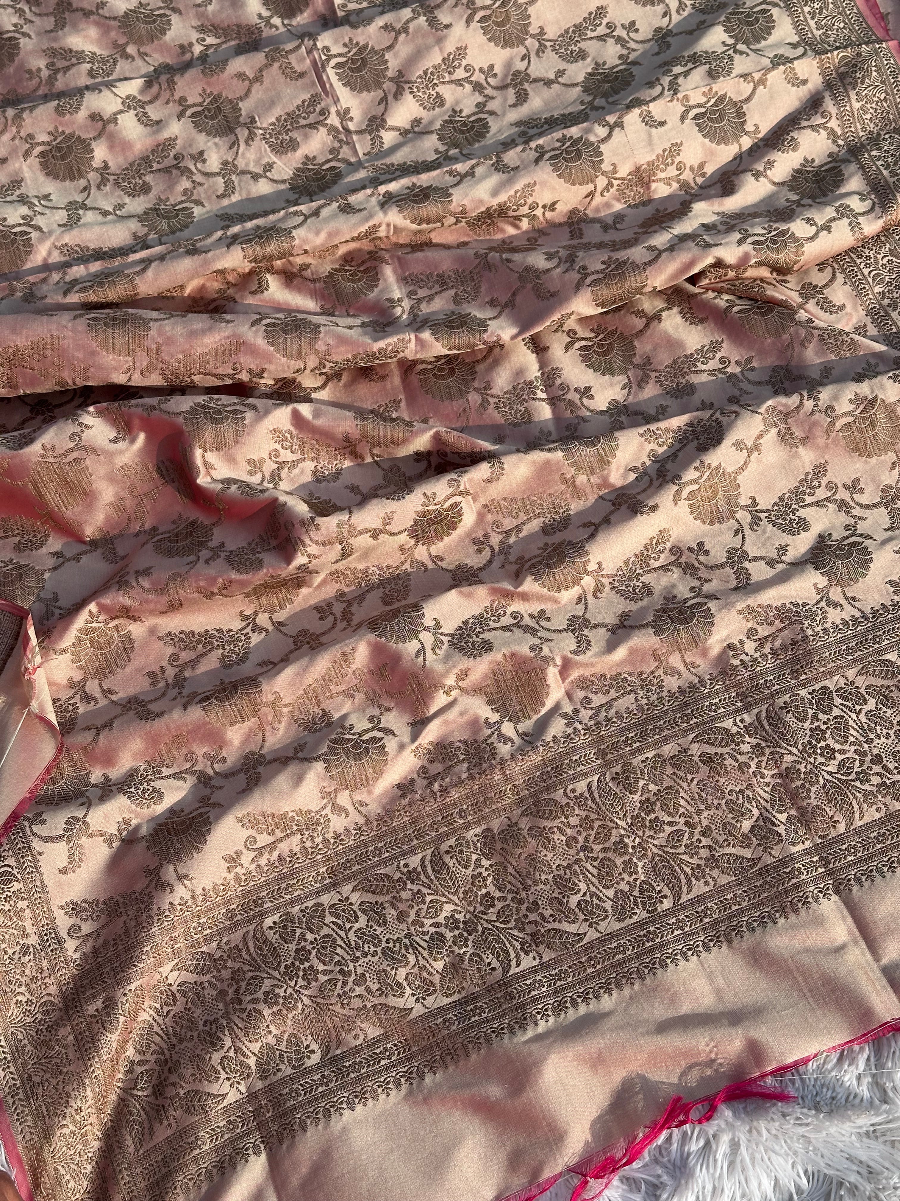 DUAL TONE PINK UNSTITCHED SUIT IN HANDLOOM SILK FABRIC