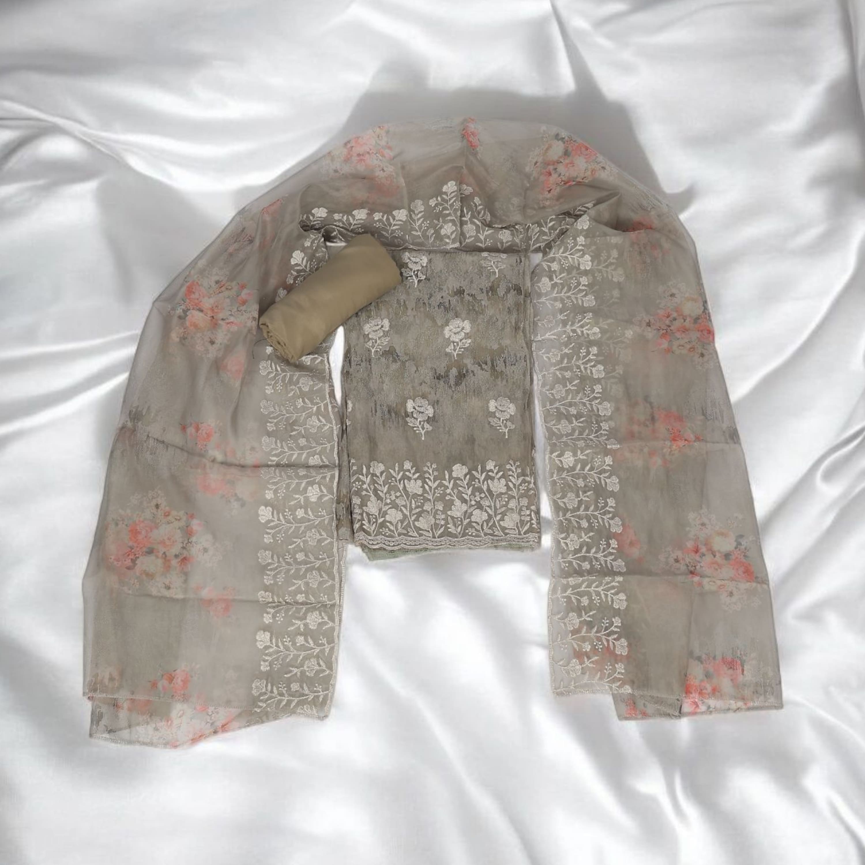 BEIGE GREY UNSTITCHED SUIT IN ORGANZA FABRIC