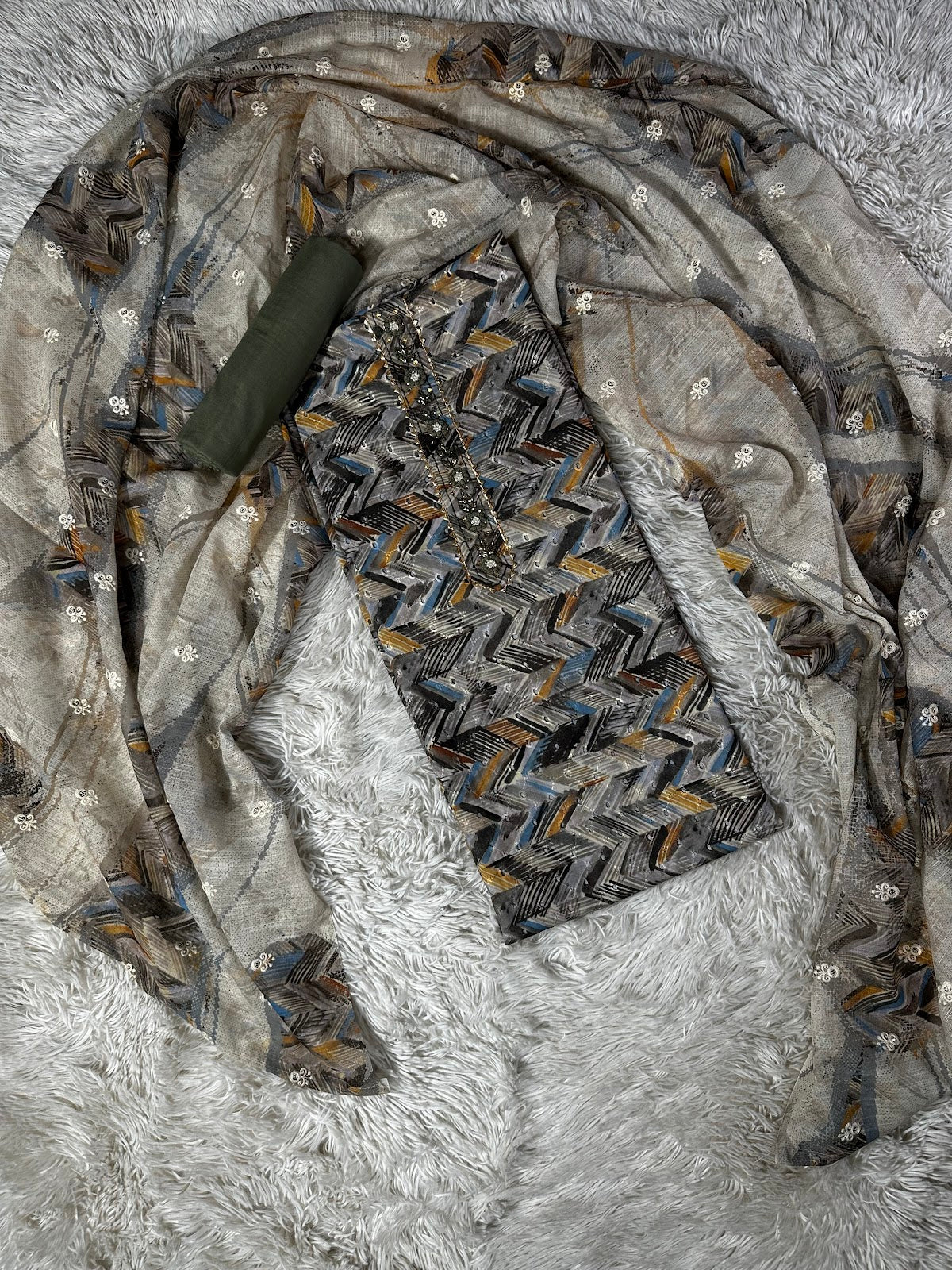 GREY UNSTITCHED SUIT IN PURE COTTON FABRIC