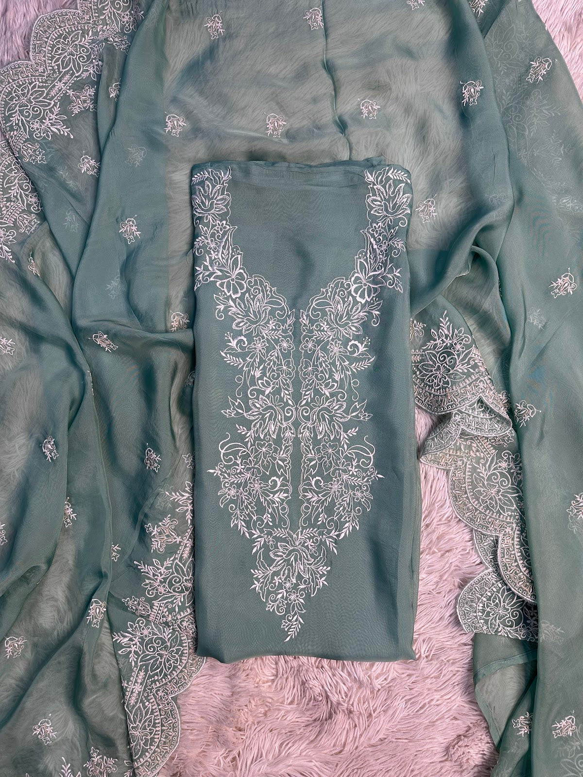 GREEN PAKISTANI UNSTITCHED SUIT IN ORGANZA FABRIC