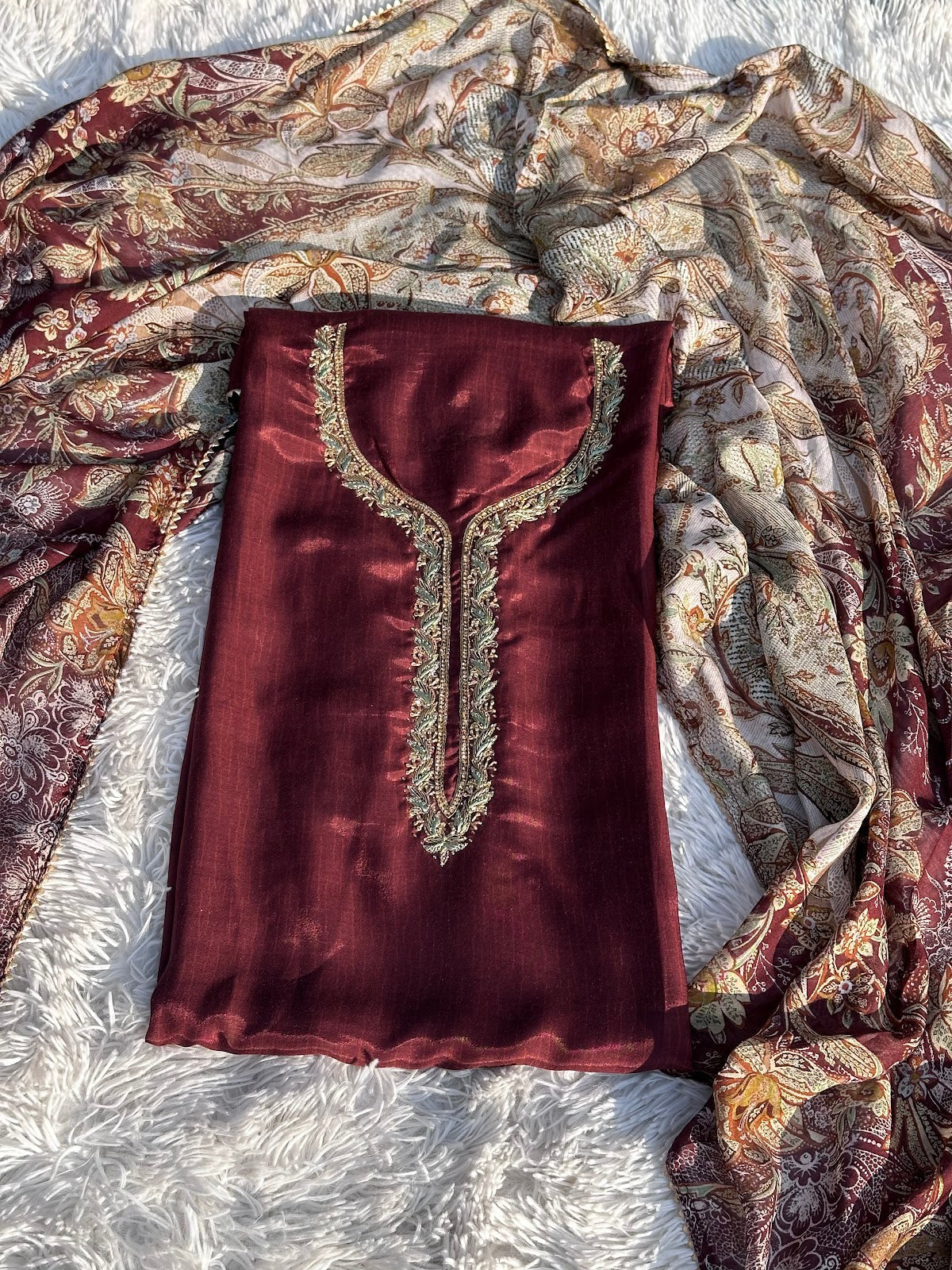 MAROON UNSTITCHED SUIT IN MUSLIN FABRIC