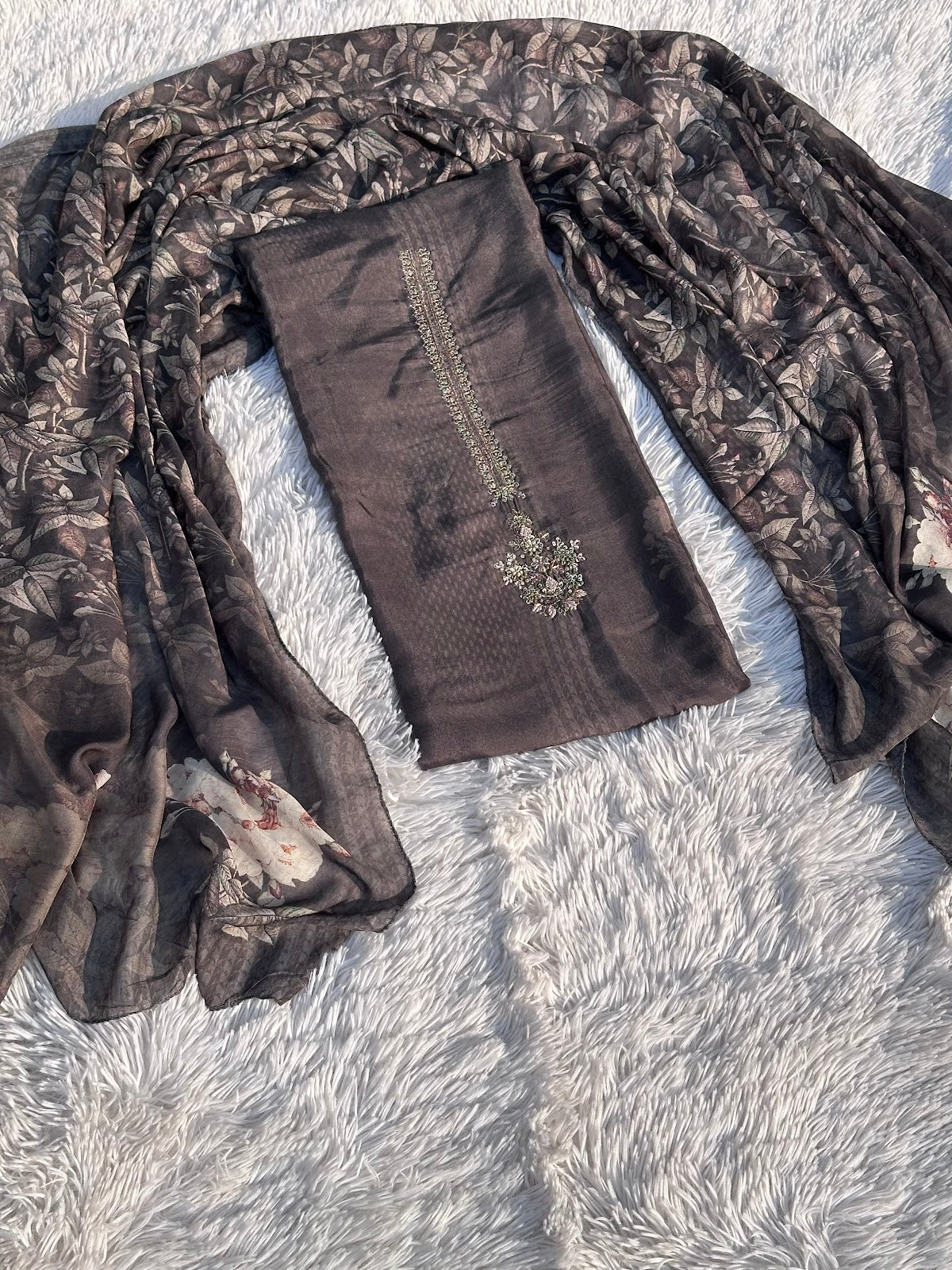 DARK GREY UNSTITCHED SUIT IN PURE MUSLIN FABRIC